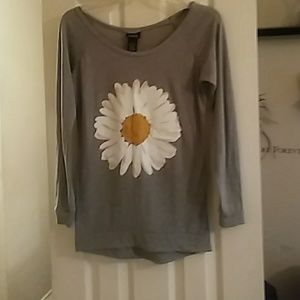 Daisy Long Sleeve T-Shirt